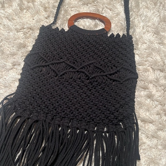 Like New Danielle Nicole Macramé Bag - Picture 3 of 4